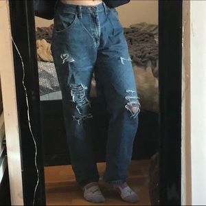 Wrangler baggy ripped and distressed jeans